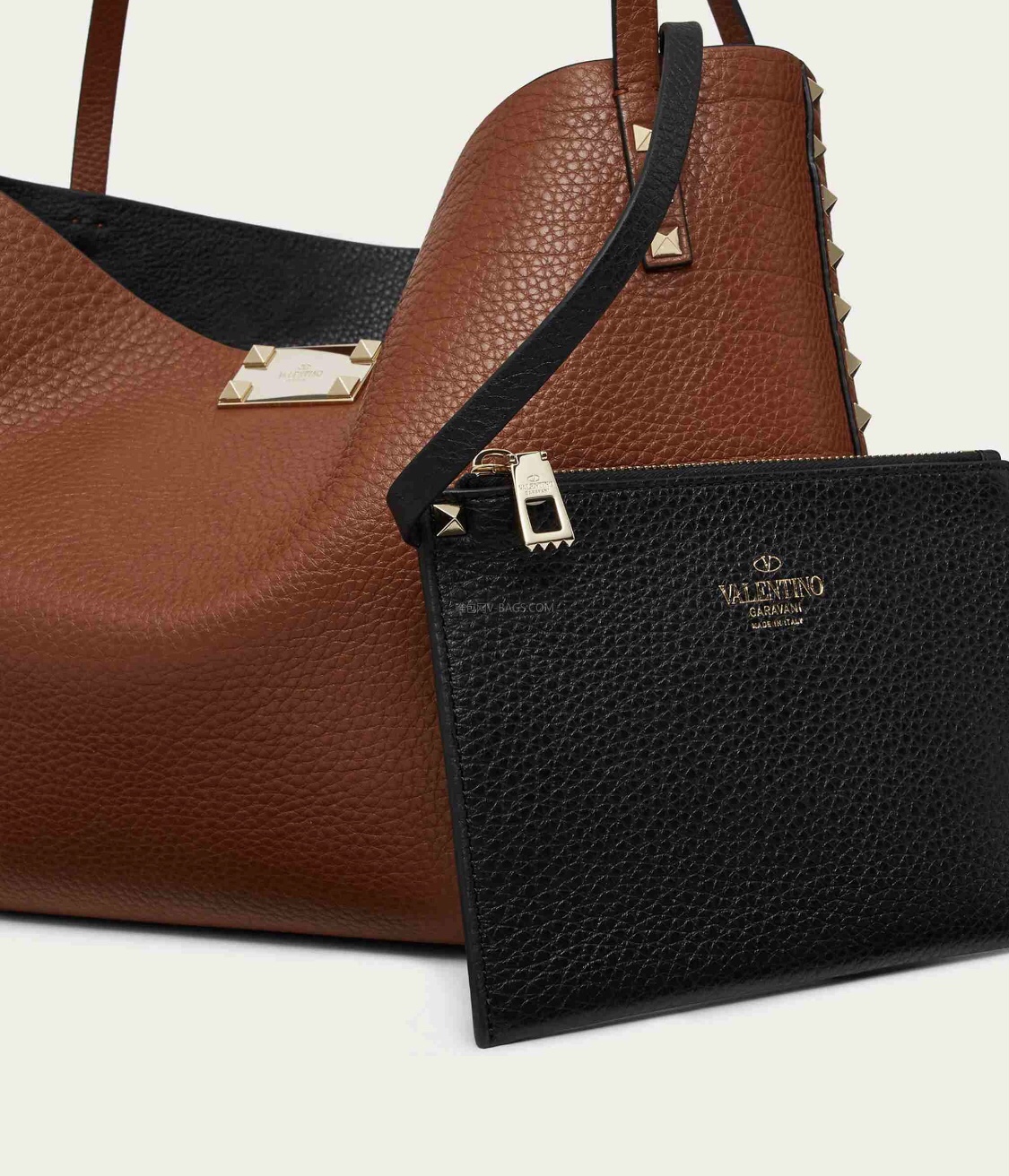 Valentino Garavani Rockstud Tote Bag in Brown Grainy Calfskin